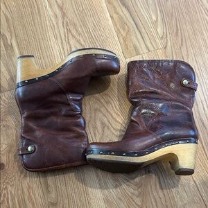 UGG Brown Leather Shearling Lined Women's Boots